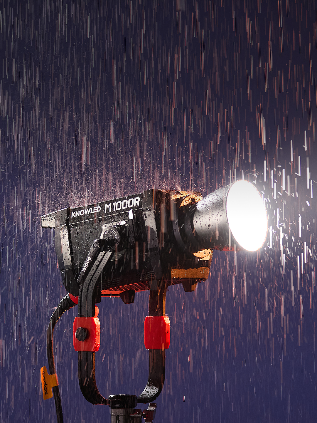 M1000R_09.jpg M1000R_09.jpg