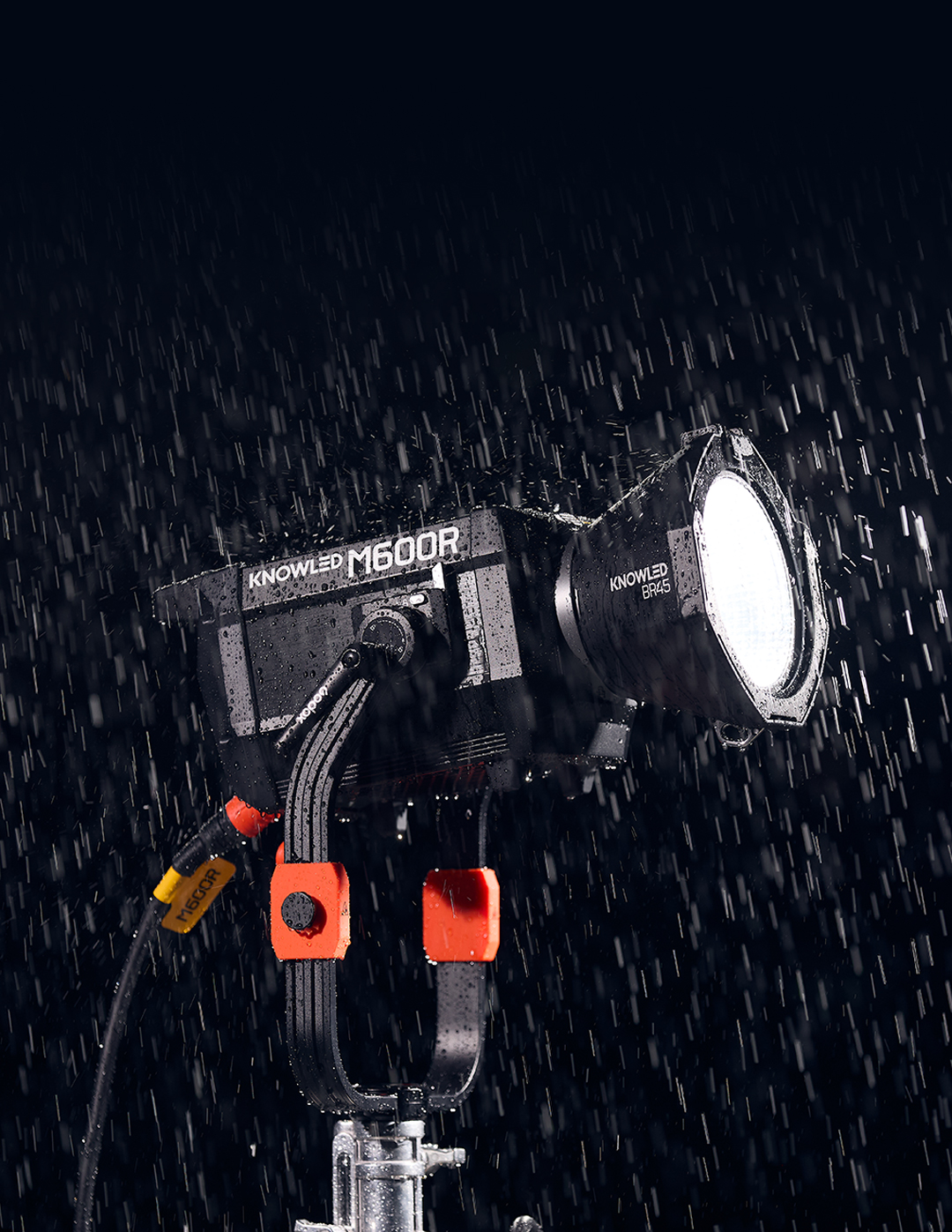 M600R_07.jpg M600R_07.jpg