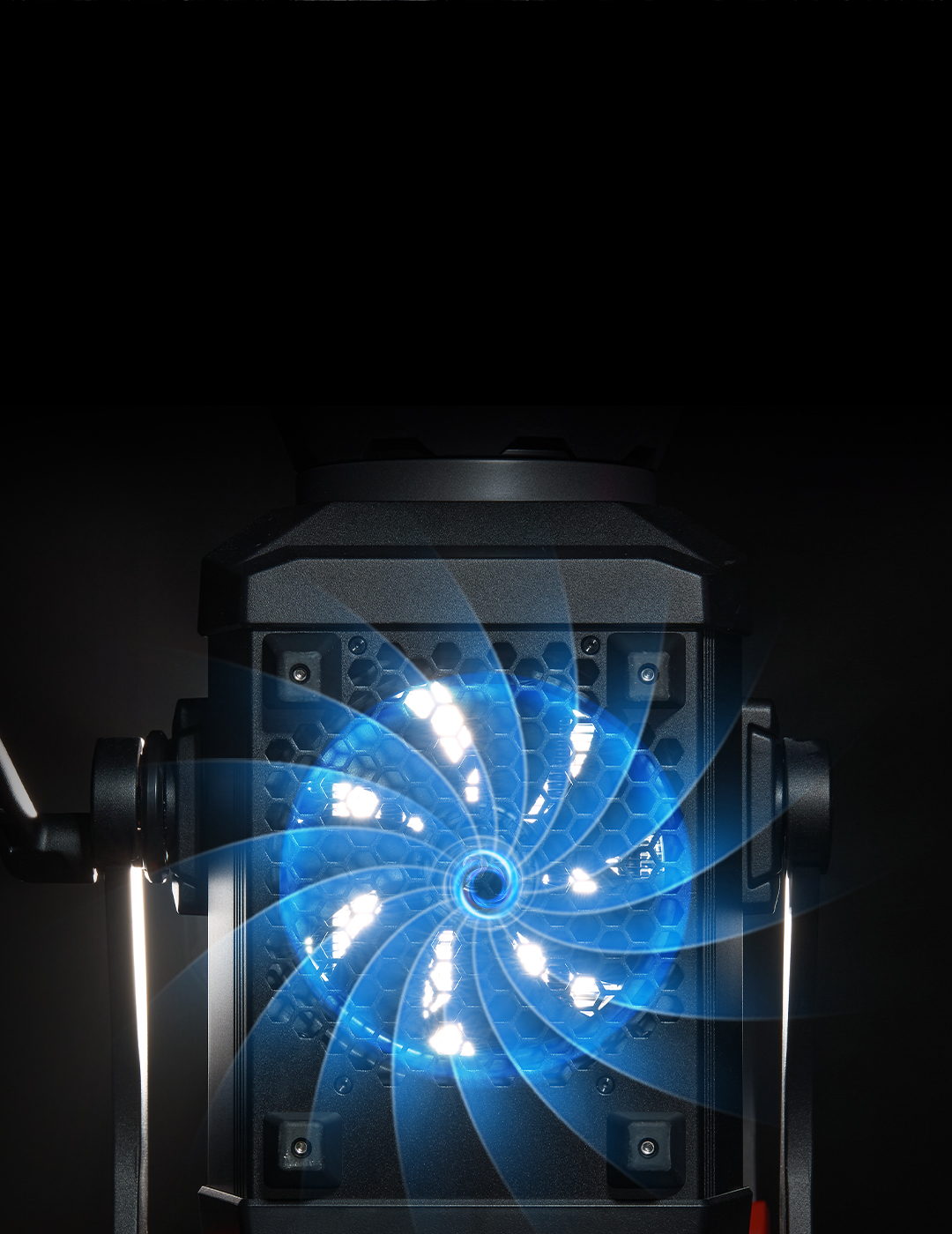 M600R_08.jpg M600R_08.jpg